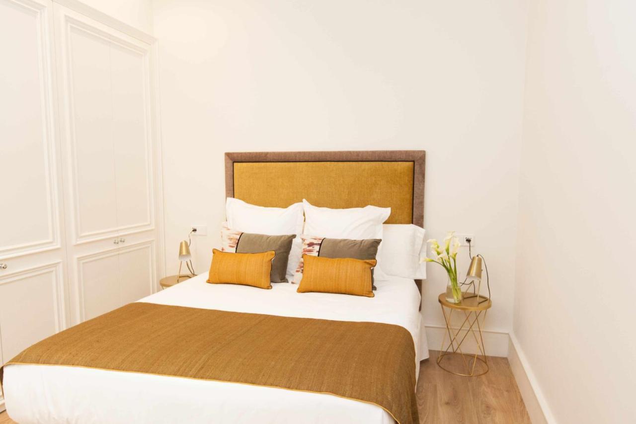 Isg Apartments Cedaceros 12 세비야 외부 사진