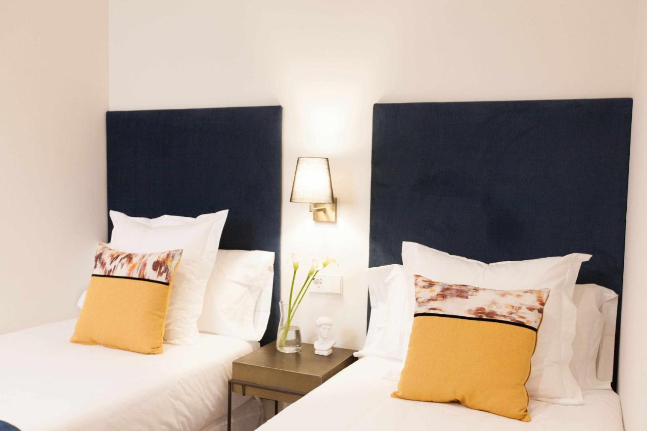 Isg Apartments Cedaceros 12 세비야 외부 사진