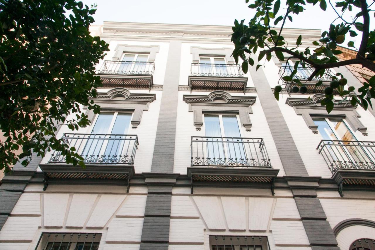 Isg Apartments Cedaceros 12 세비야 외부 사진