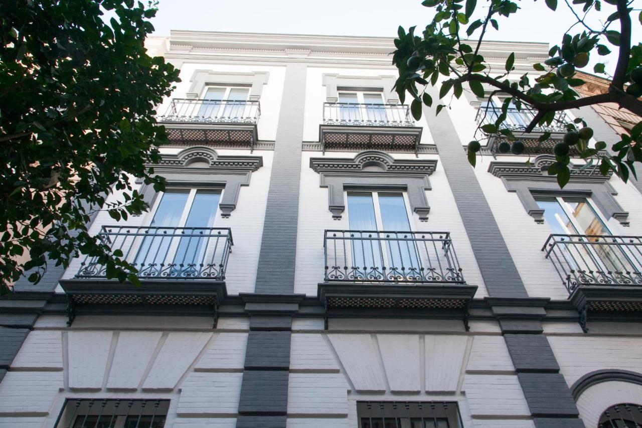 Isg Apartments Cedaceros 12 세비야 외부 사진